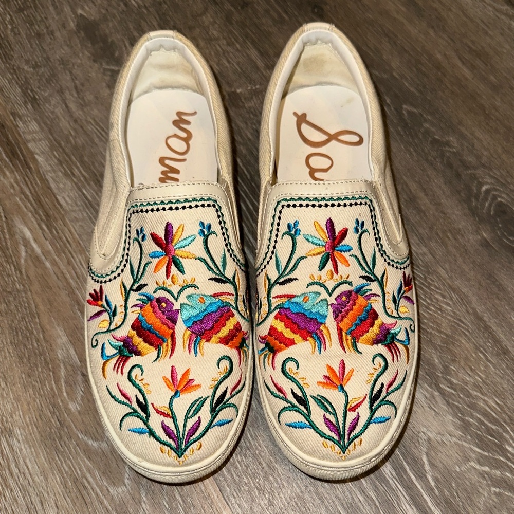 Sam Edelman Size 6.5 Embroidered Canvas Slip-ons